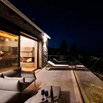 Orraon Luxury - Exclusive Retreat With Panoramic Views And Infinity Pool ヴィラ *